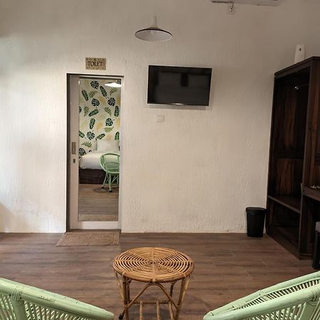 Inn House Homestay Dadapan Exterior photo