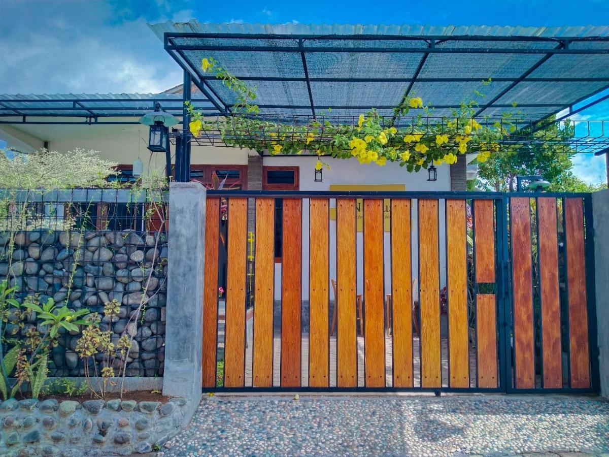 Inn House Homestay Dadapan Exterior photo