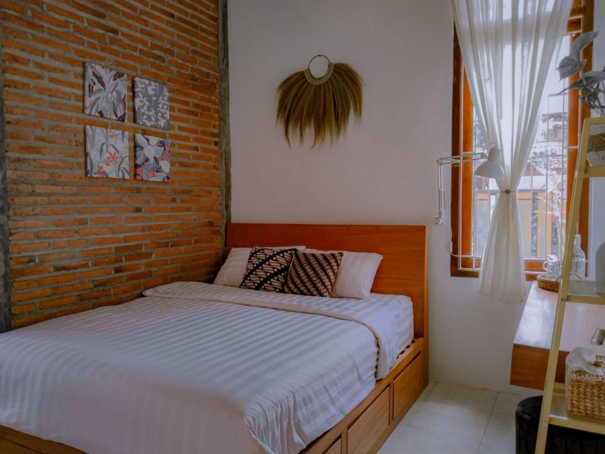 Inn House Homestay Dadapan Exterior photo
