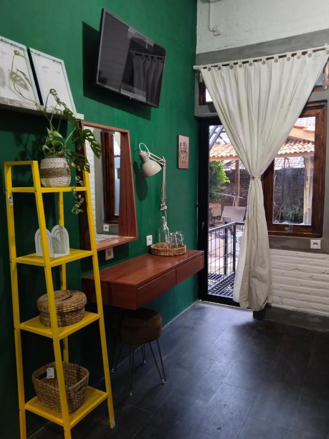 Inn House Homestay Dadapan Exterior photo