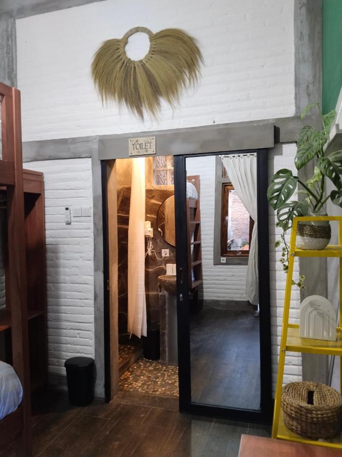 Inn House Homestay Dadapan Exterior photo