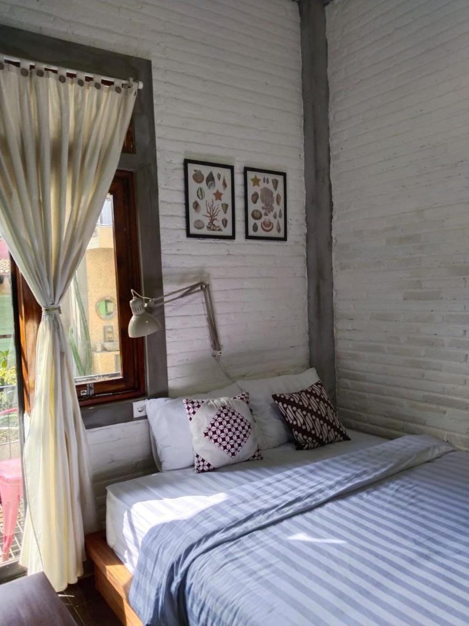 Inn House Homestay Dadapan Exterior photo